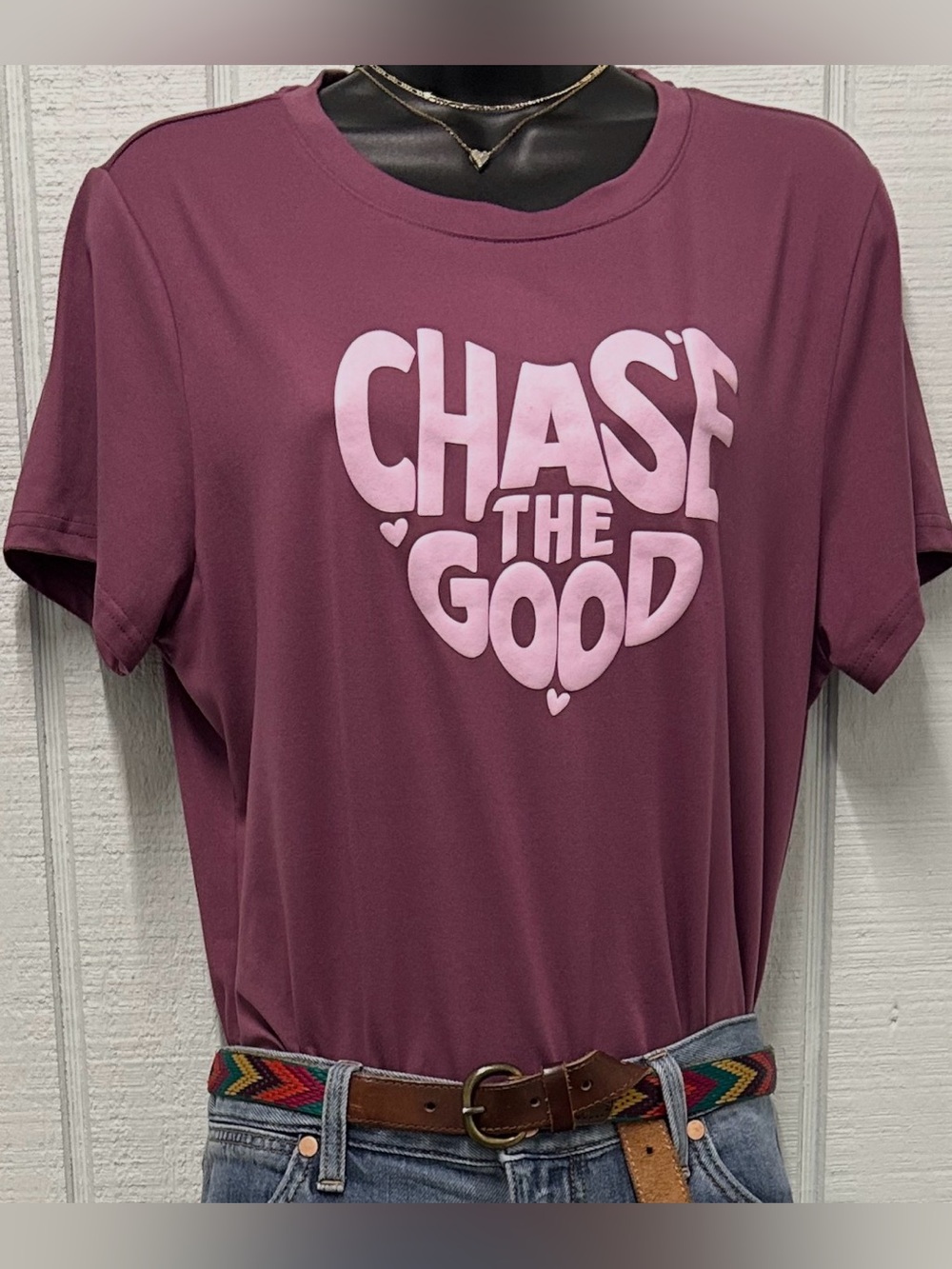 Ladies' Chase The Good Graphic Tee - Plum Pink